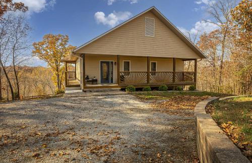 3BR Home w Hot Tub & Sunset Views Near SIUC - Foto 6