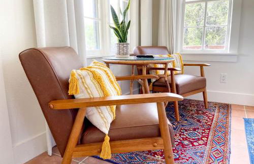 Efficiency-Style Cabin with Spa Lovely for a Couples Escape in Hunt, Texas - Foto 24