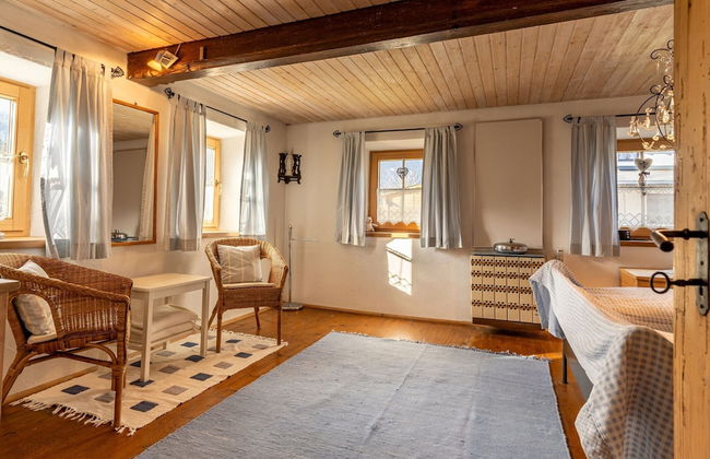 Historic Farmhouse: 200 Years old Meets new - Foto 9