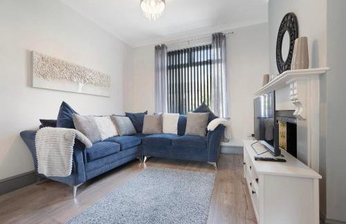 Family-Friendly 2BR Close to Durham City - Foto 1