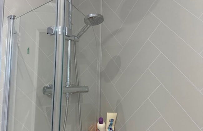 Contemporary 2 Bedroom Flat in Lewes - Foto 5