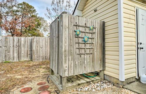 Oak Island Hideaway Hut about 1 Mi to Long Beach! - Foto 23