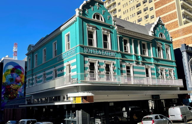 Urban Oasis ApartHotel - Photo 1