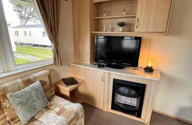 3 Bed Caravan - Sleeps 8 - Pet Friendly, Parking - Foto 21