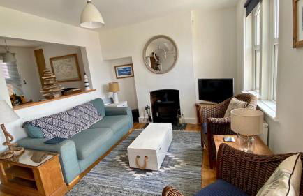 Cozy coastguard cottage with sea views - Foto 9