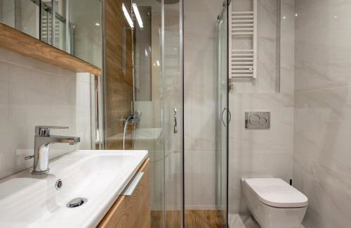 Elite Penthouse with Heated Pool and SkylineView - Foto 53