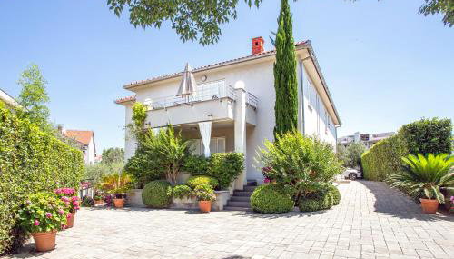 Apartments Villa Mantinela - Photo 2