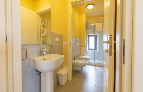 Beautiful Apartment In Avaglio - Foto 16