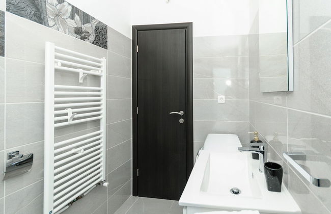 Luxury Villa With Heated Pool, Terrace, and Outdoor Amenities for Relaxation - Foto 25