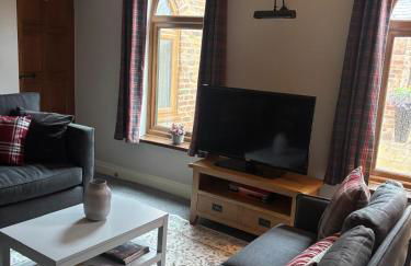 Courtyard House- Luxury Holiday House with floodlit Tennis court - Foto 28