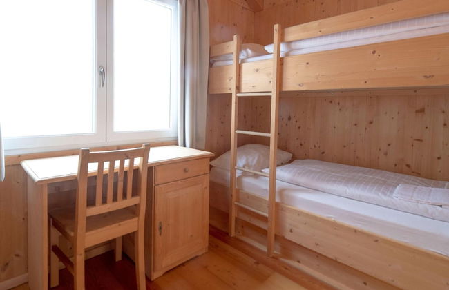 Lavish Chalet With Outdoor hot tub - Foto 9