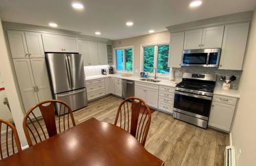 R7 Ski-in Ski-out Bretton Woods Townhome on 2-mile home trail Mt Washington views - Foto 7
