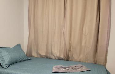 Casa funcional - 02 quartos, 02 camas de casal, 01 cama de solteiro, cozinha gourmet e garagem para carro pequeno - Foto 19