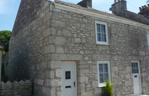 Pebble Reef - Photo 1