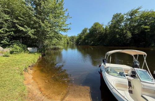 Newfound Lakeside Retreat - Foto 25