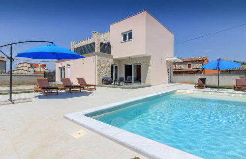 New modern villa Gogo with private pool near the beach and town of Pula by WiiBuk - Foto 1