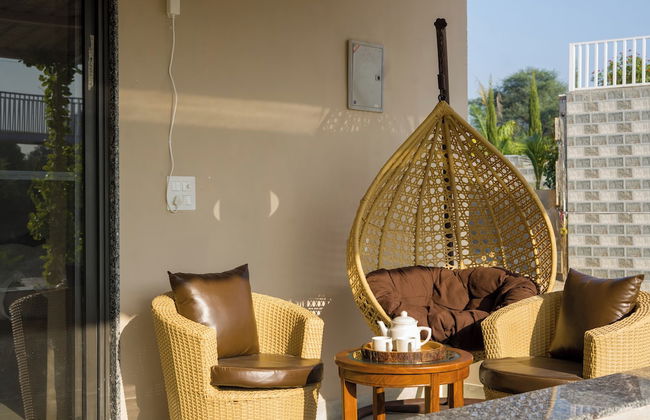 ELIVAAS 5 BHK With Pvt Pool - Zenora - Foto 39