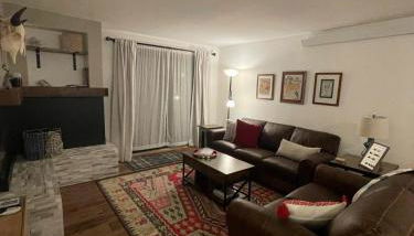 Newly Renovated Ski In Ski Out 2BR Condo - Foto 2