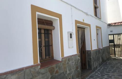 CASA PETRA : Bonita casa rural en Yunquera - Foto 1