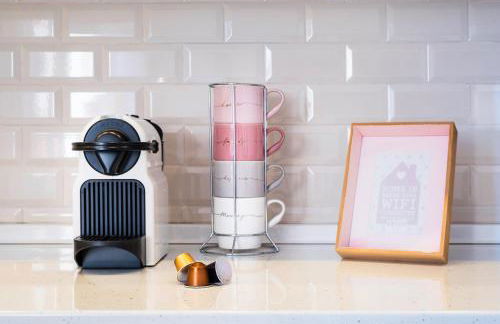 Malaga Centre Apartment with Parking - Photo 10