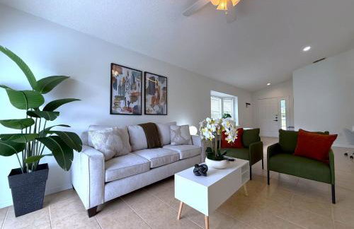 Beautiful South-Facing Pool Home in Southern Dunes - Foto 8