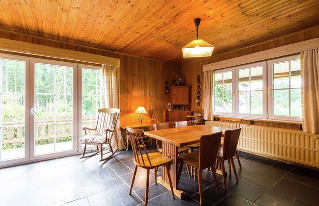 Detached Chalet With Views of the Lake of Butgenbach in the Middle of Nature - Foto 15