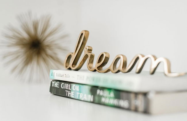 Gorgeous Bungalow With a Backyard Deck - Photo 18