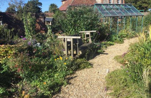 STACK YARD COTTAGE. - Photo 4