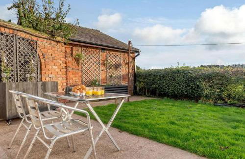 2 Bed in Northwich oc-85877 - Photo 5