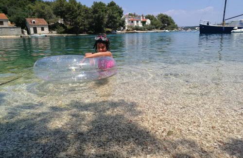 Seafront rural big house at Solta Croacia island - Photo 8