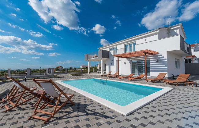 Stylish Villa With Private Pool and Terrace - Foto 29