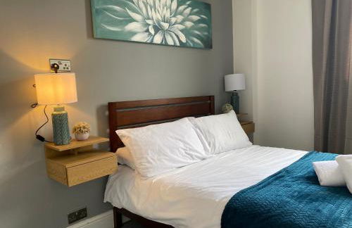 2 Bed Flat - Sleeps 6 - Parking - Wifi - Foto 13