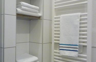 Moderne Wohnung in barockem Altstadthaus nahe Altstadt und Radweg - Photo 9