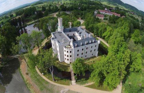 Zamek Karpniki Schloss Fischbach - Foto 46
