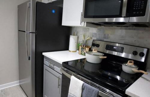 Stylish 1BR Escape Ideal for Business or Leisure - Foto 7