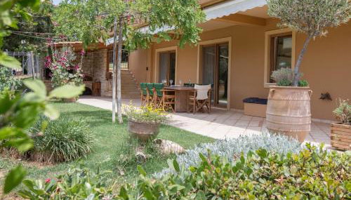 Family Getaway in Marathon by GHH - Foto 2, Garden