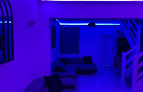 Short Stopzzz & Indoor Hot Tub - Foto 3