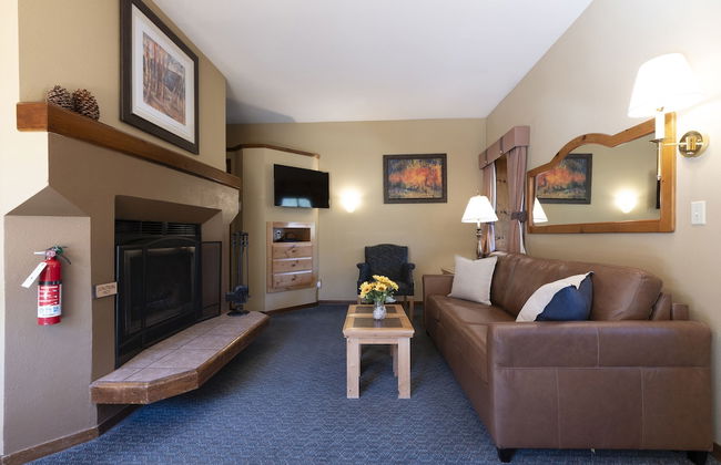 Olympic Village Inn - Photo 18