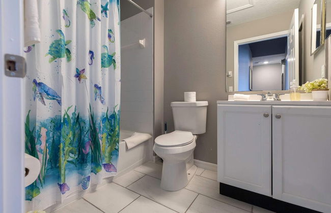 3BR Townhome Steps From Theme Parks Sleeps 6 - Foto 44