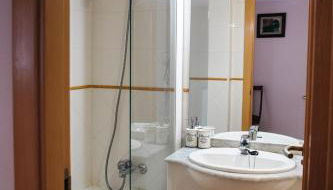 Townhouse with terraces and communal pool - Photo 2