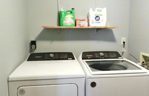 Derby House & Indoor Pickleball - Foto 47