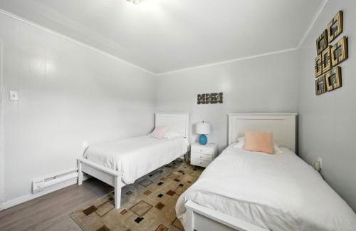 Liberty Lakefront Home - Pool, Hot Tub, Sauna - Foto 15