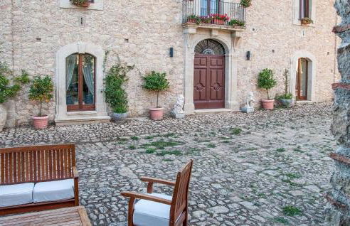 Cozy Home In San Michele Di Ganzari - Photo 18