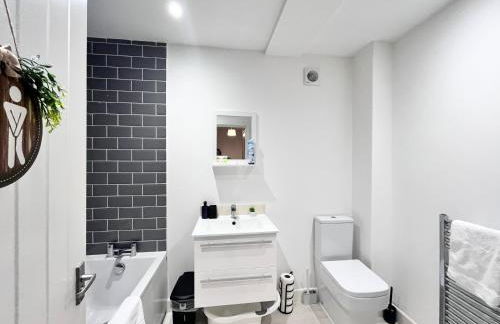 Contractor Stays - Sleeps 12 - Easy access to Motorway - Foto 39