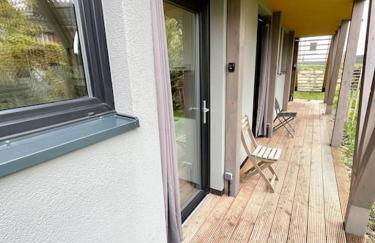 Greenroom Apartment - Photo 11