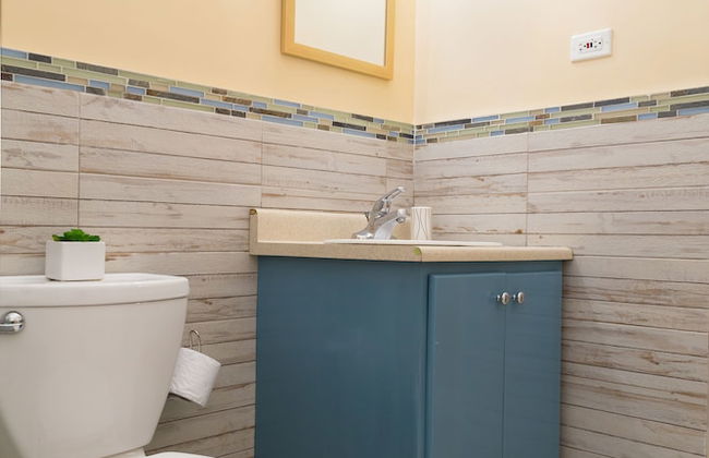 New Kingston Guest Apartment at Westbury - Foto 22