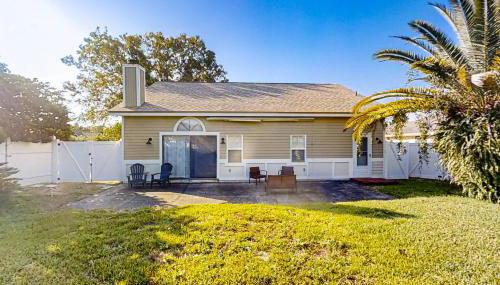 Spacious and quiet home with private patio & enclosed yard - Foto 3