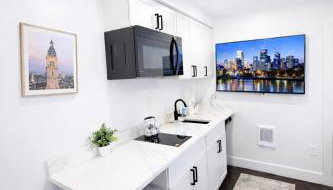 West Philadelphia Modern Hotel and Suites - Foto 3, stove, minibar