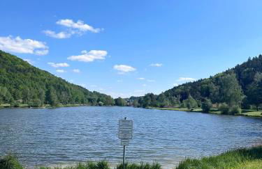 Modernes Bauernhaus - 3 Schlafzimmer, Kamin, Wohnzimmer, Küche, Bad - Foto 17