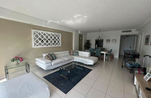 Entire Beach Front Condo w/ pool Amazing view 4pax - Photo 8